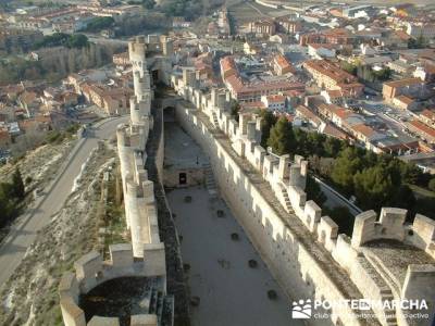 Castillo de Peñafiel - Viaje enológica a Ribera del Duero; excursiones de senderismo